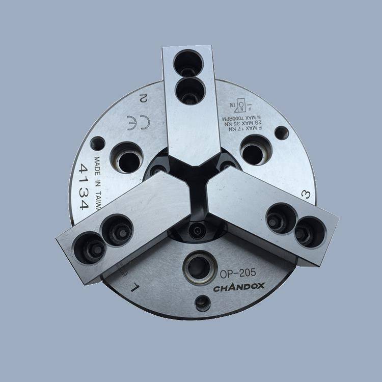 如何確認(rèn)車(chē)床上使用中實(shí)卡盤(pán)還是中空卡盤(pán)